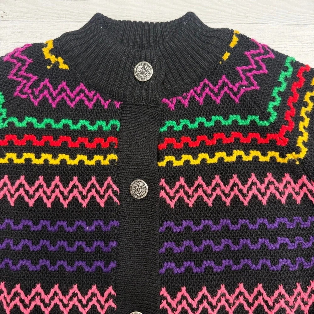 Vintage‎ women's colorful rainbow stripe 100% virgin wool sweater